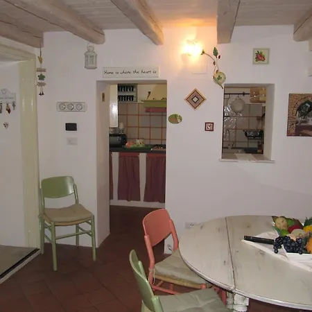 Domus Parva Pax Magna *